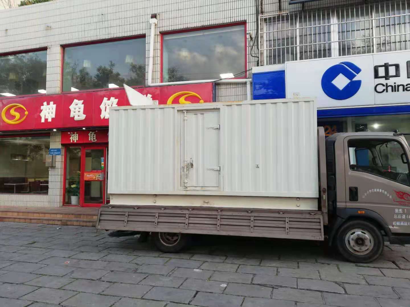 香格里拉出租发电机-柴油发电机组错误的启动方式