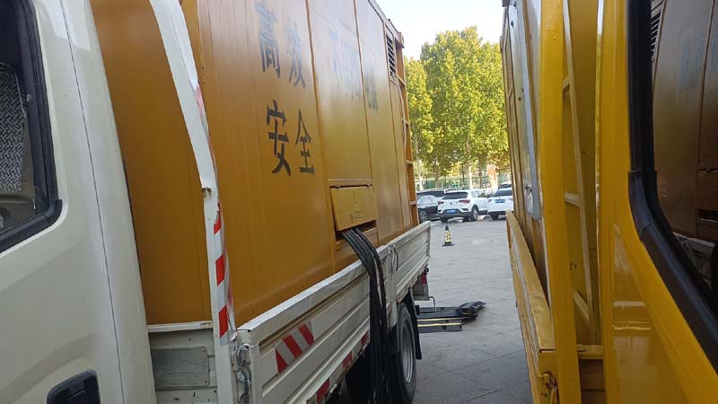 香格里拉如何判断柴油发电机组和UPS电源的切换时间是否符合要求?
