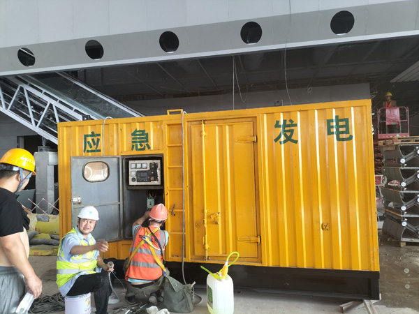 香格里拉怎样判断空气滤清器是否需要更换？